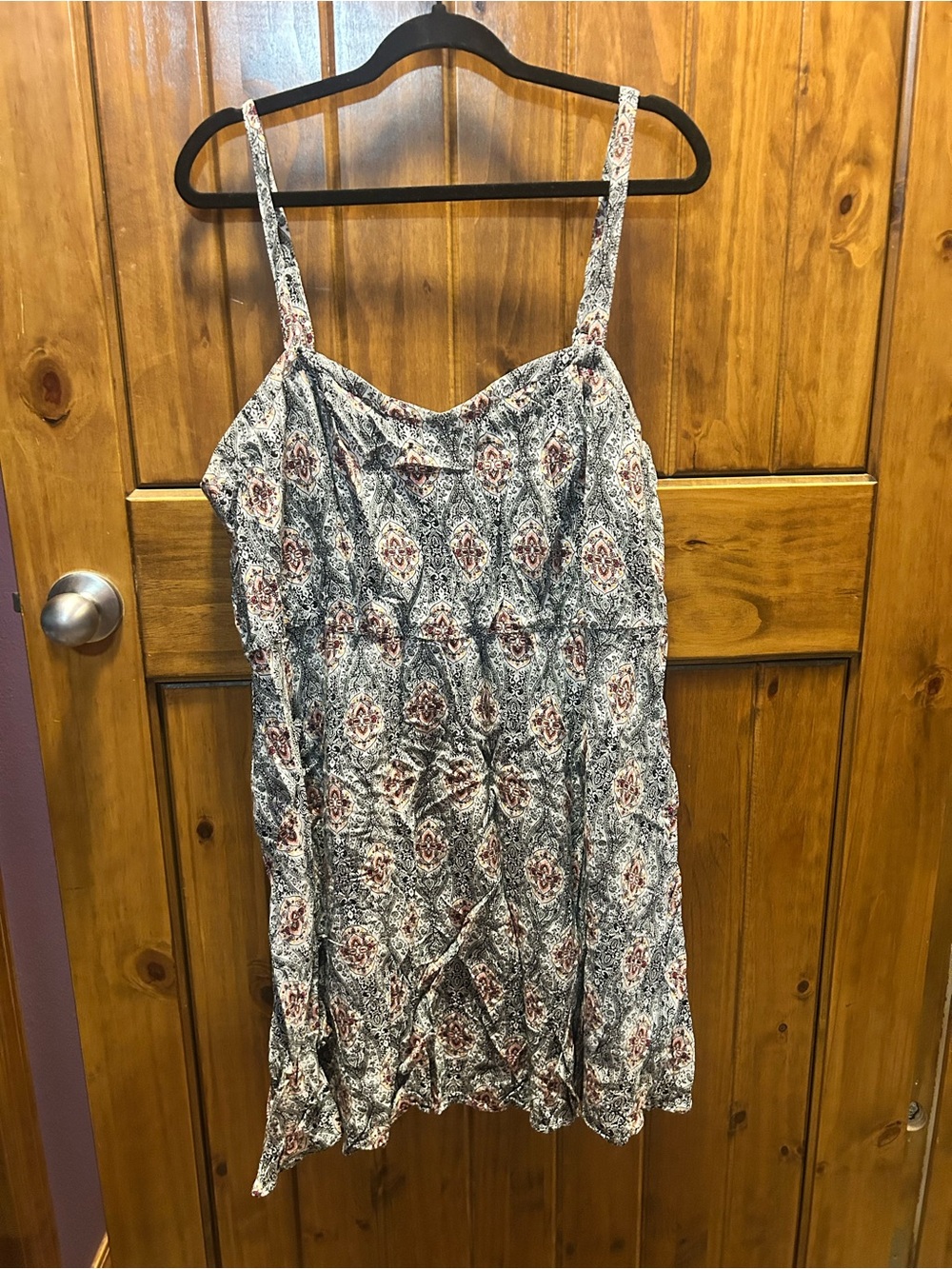 torrid Black and White printed dress with coral/pink Accents